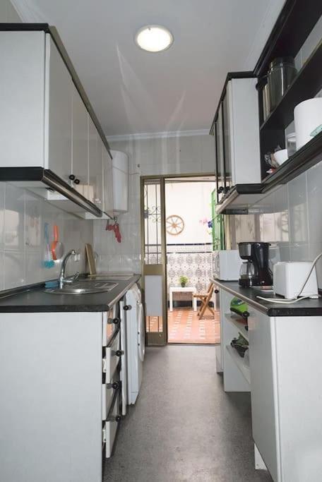 The Oasis One Spacious Apartment In Sevilla المظهر الخارجي الصورة