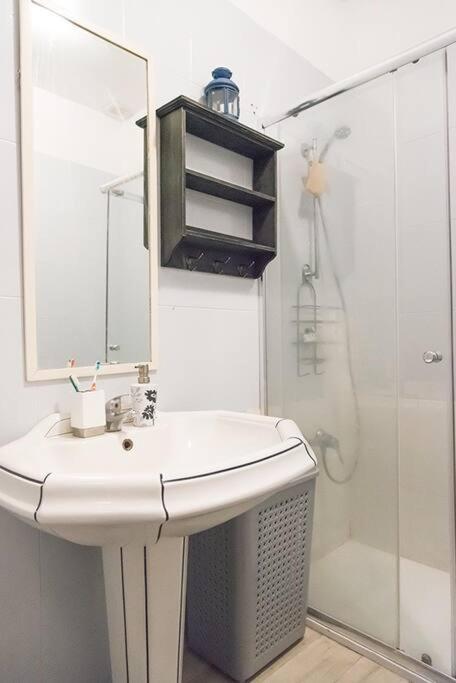 The Oasis One Spacious Apartment In Sevilla المظهر الخارجي الصورة